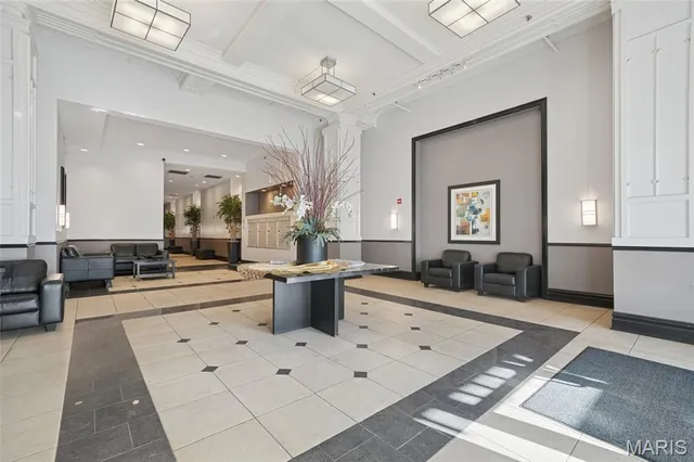 $220,000 | 1501 Locust Street, Unit 1008, St. Louis, MO 63103