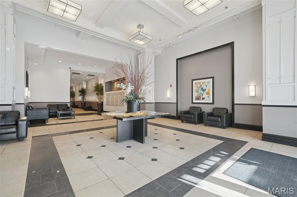 1501 Locust Street, Unit 1008 St. Louis, MO 63103 - Photo 3 of 25