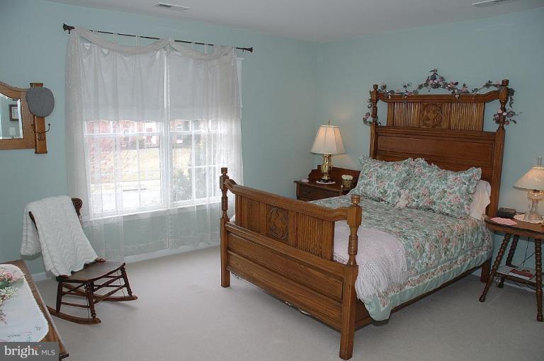 1305 Dasher Lane Reston, VA 20190 - Photo 13 of 22 Bedroom #2