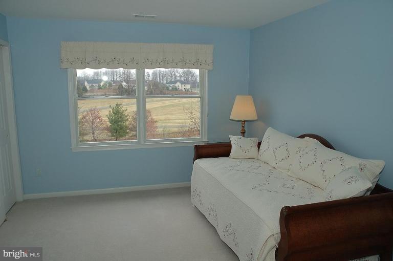 1305 Dasher Lane Reston, VA 20190 - Photo 15 of 22 Bedroom #4