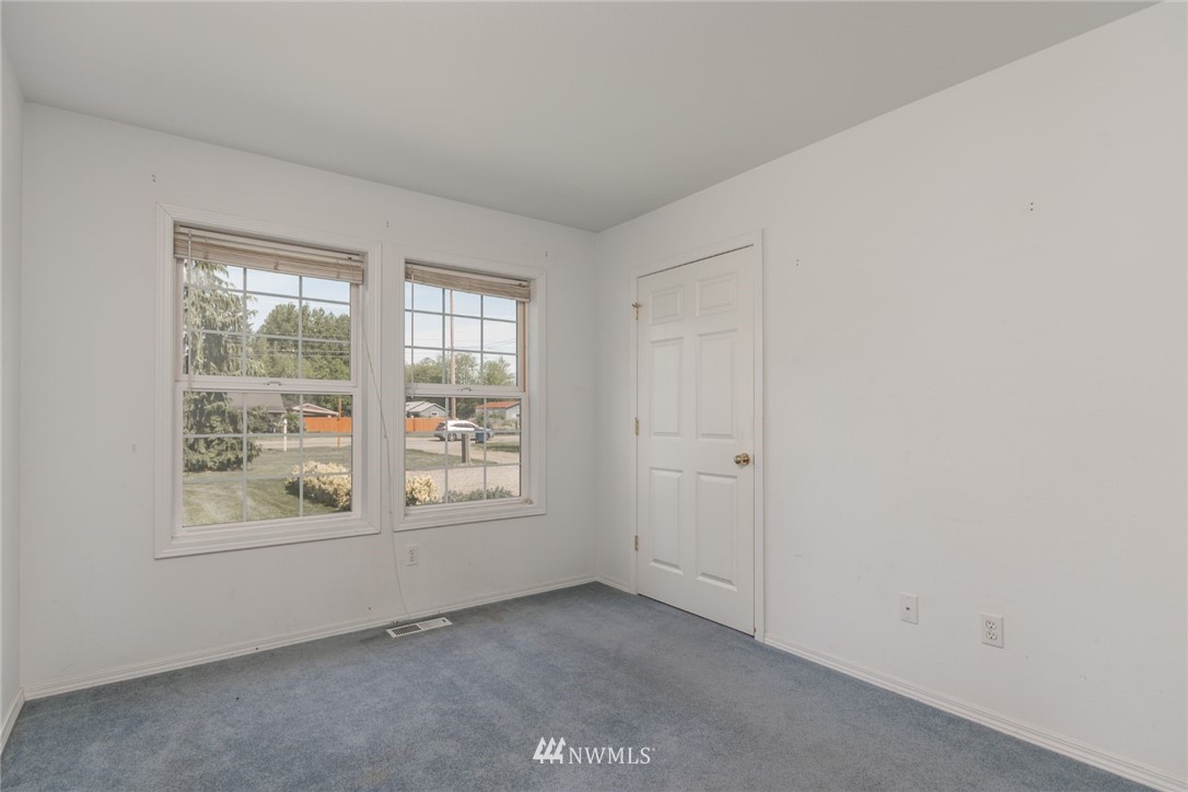 22172 Cook Road Sedro-Woolley, WA 98284 - Photo 11 of 25 Gallery Image 11
