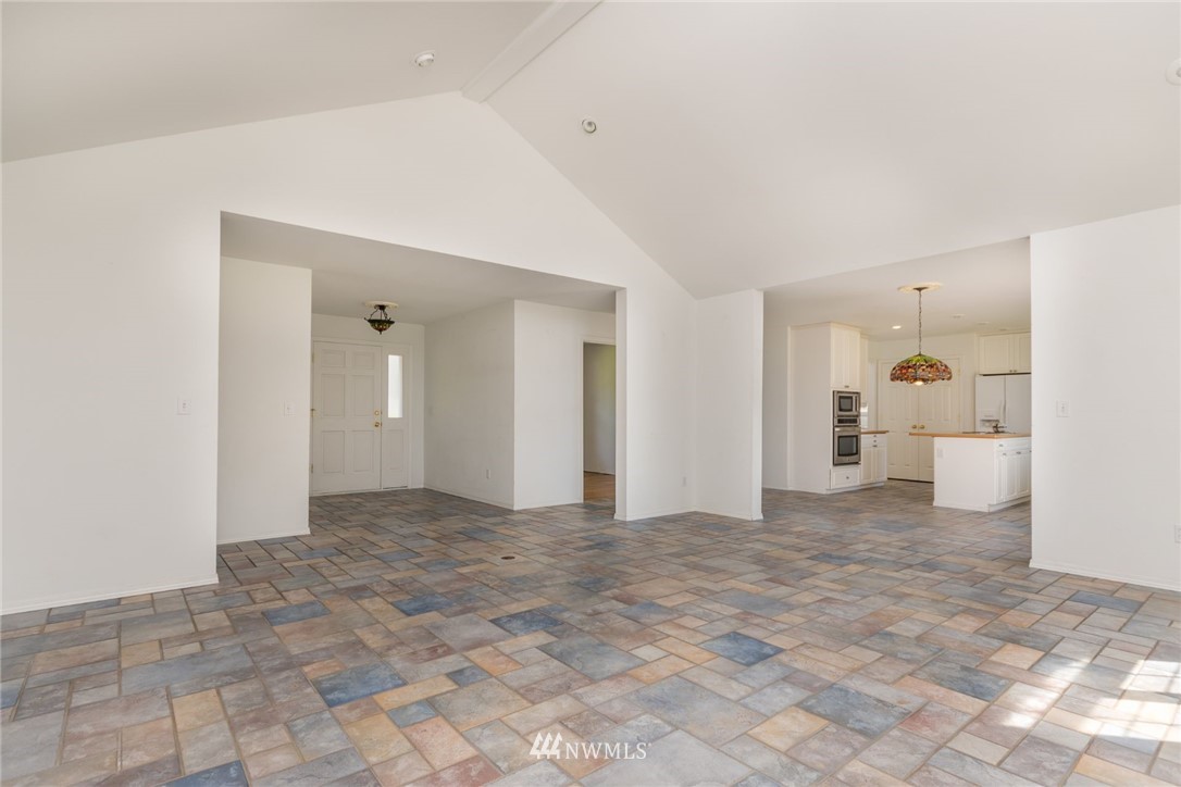 22172 Cook Road Sedro-Woolley, WA 98284 - Photo 3 of 25 Gallery Image 3