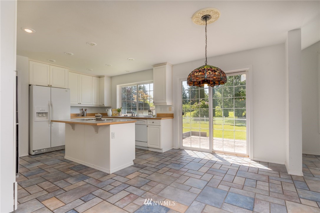 22172 Cook Road Sedro-Woolley, WA 98284 - Photo 5 of 25 Gallery Image 5