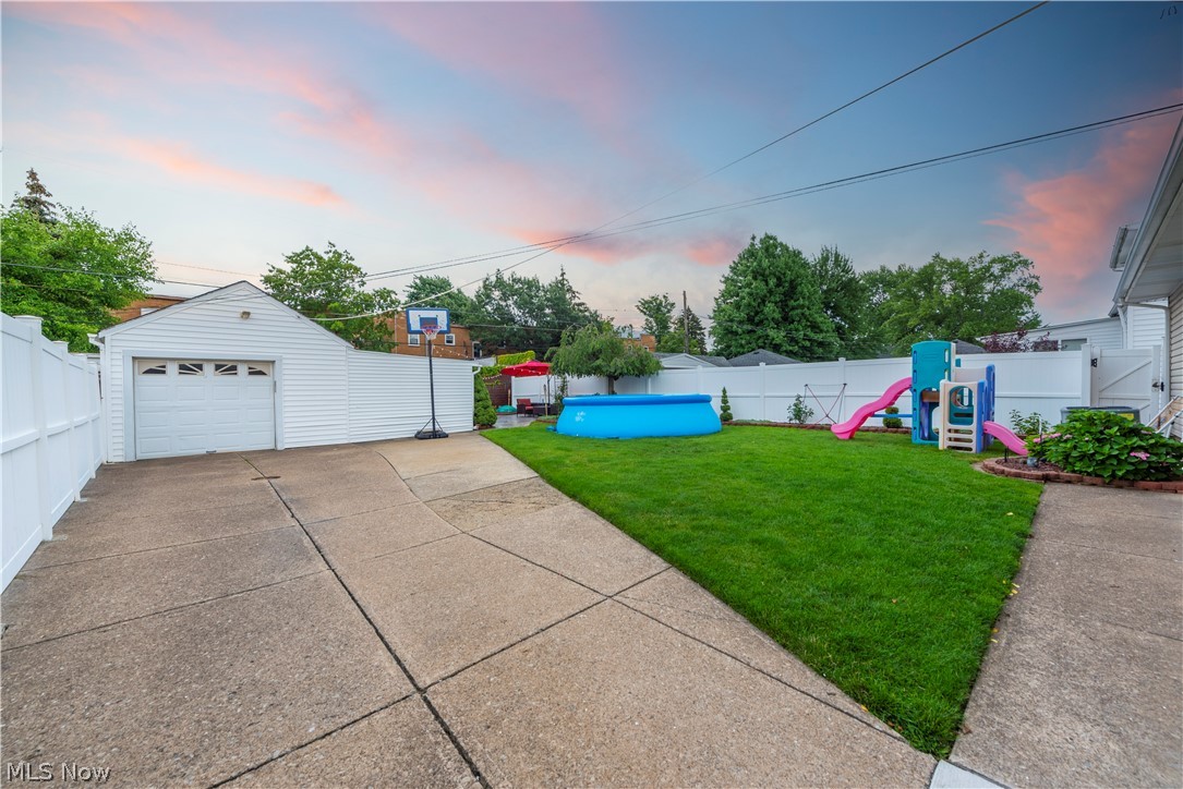 6389 Stanbury Road Parma, OH 44129 - Photo 27 of 31 Gallery Image 27