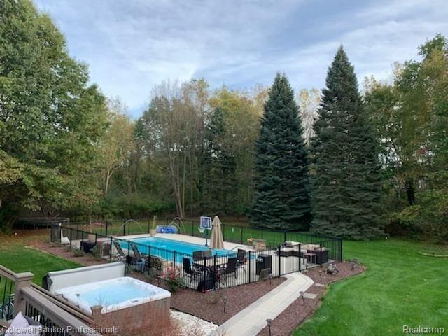 5365 Ridge Trail North Clarkston, MI 48348 - Photo 51 of 55 Your private oasis