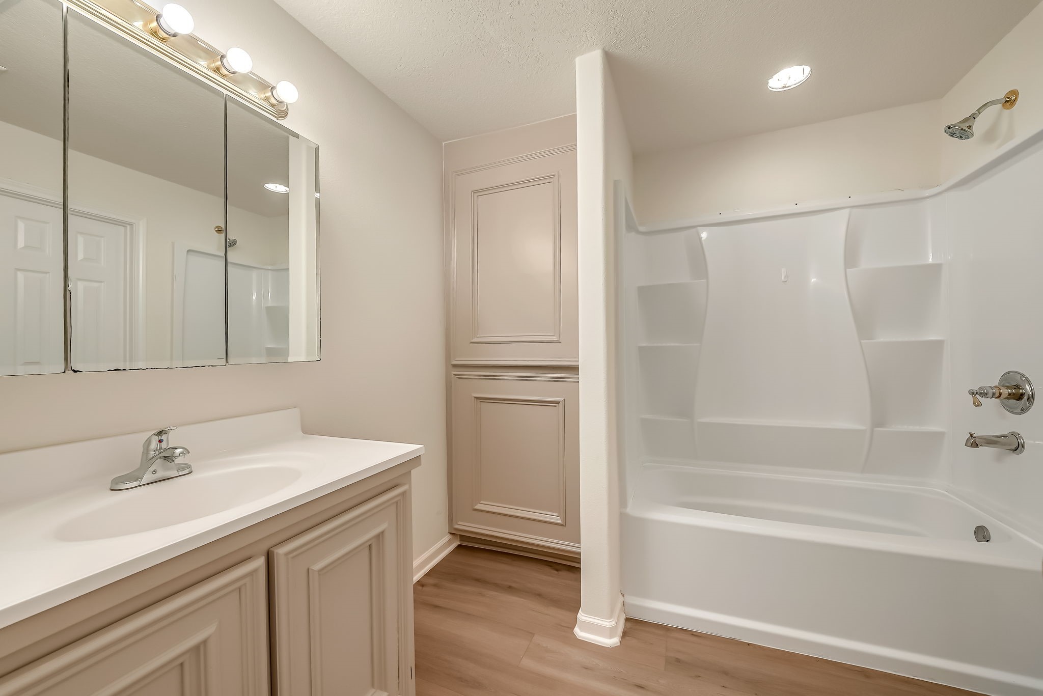 2422 Deutser Street Houston, TX 77093 - Photo 15 of 19 Gallery Image 15