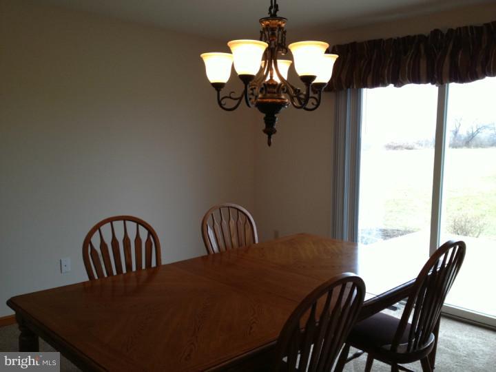 2875 Allison Road Quakertown, PA 18951 - Photo 7 of 19 Dining Room