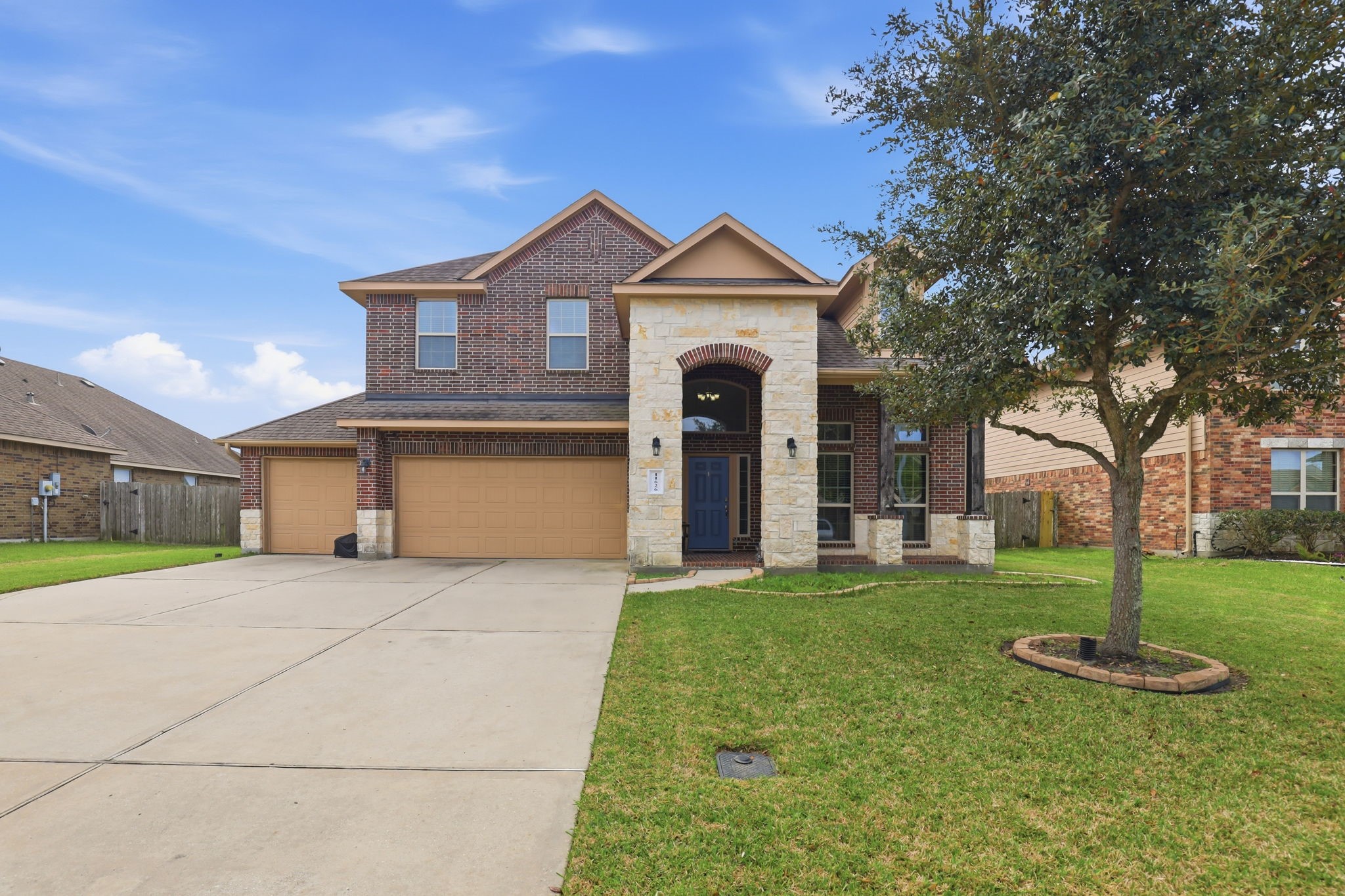 11626 Eagle Ridge Drive Mont Belvieu, TX 77535 - Photo 2 of 25