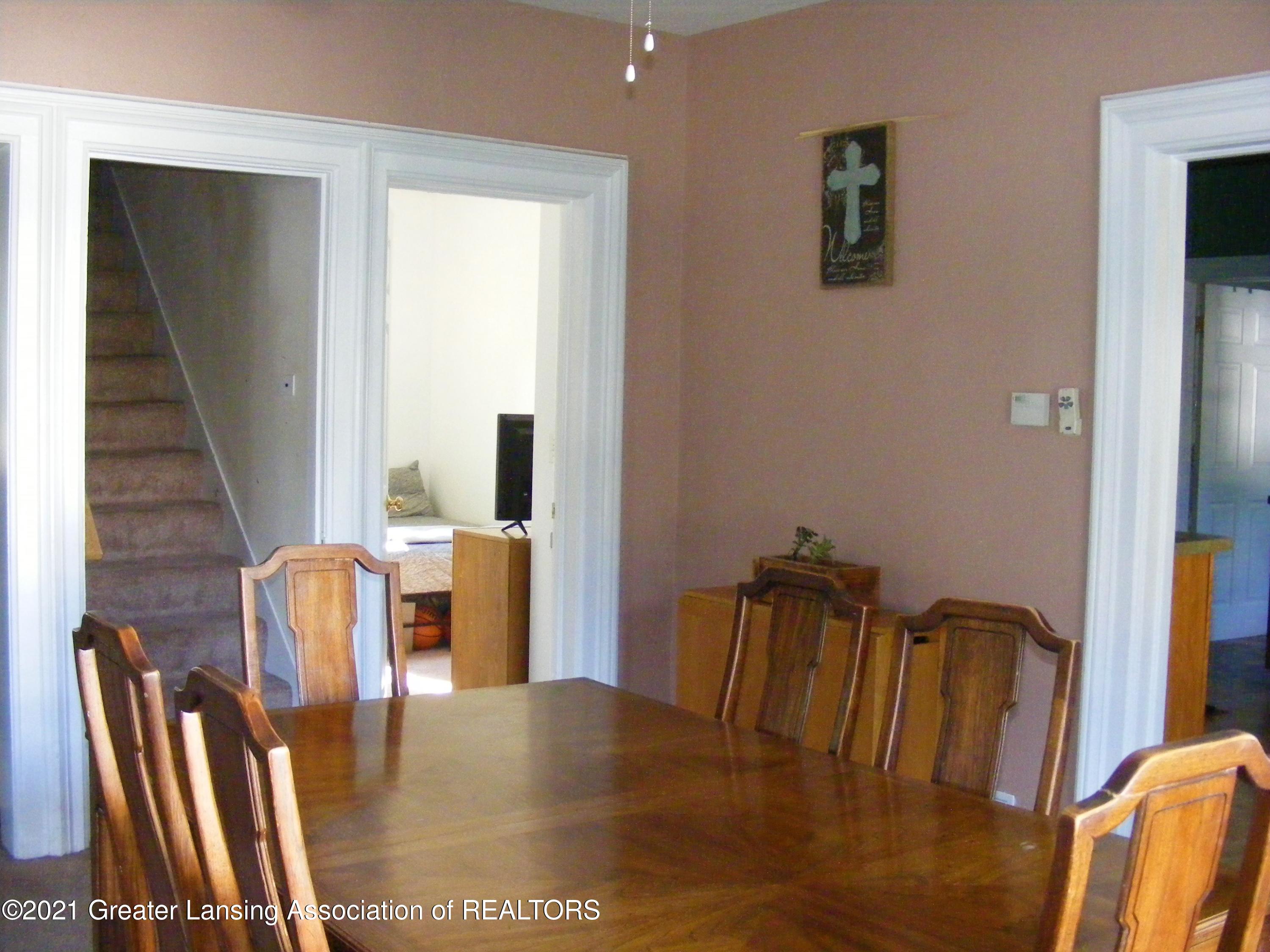 306 Dexter Road Eaton Rapids, MI 48827 - Photo 15 of 37 dining