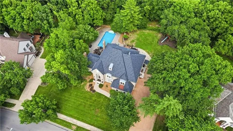 $899,950 | 4407 North Mulberry Drive, Kansas City, MO 64116