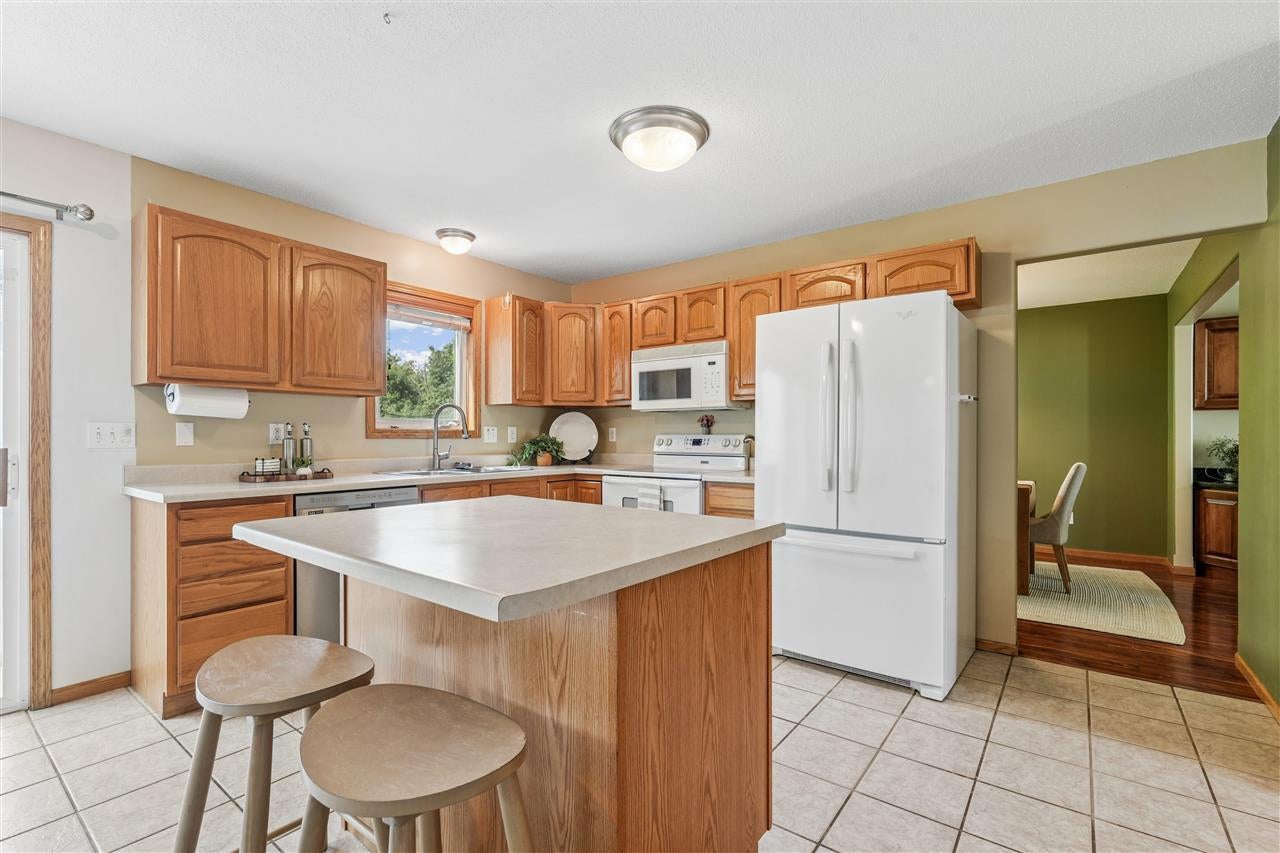 1013 Chesterfield Road Cedar Rapids, IA 52402 - Photo 12 of 39 Gallery Image 12