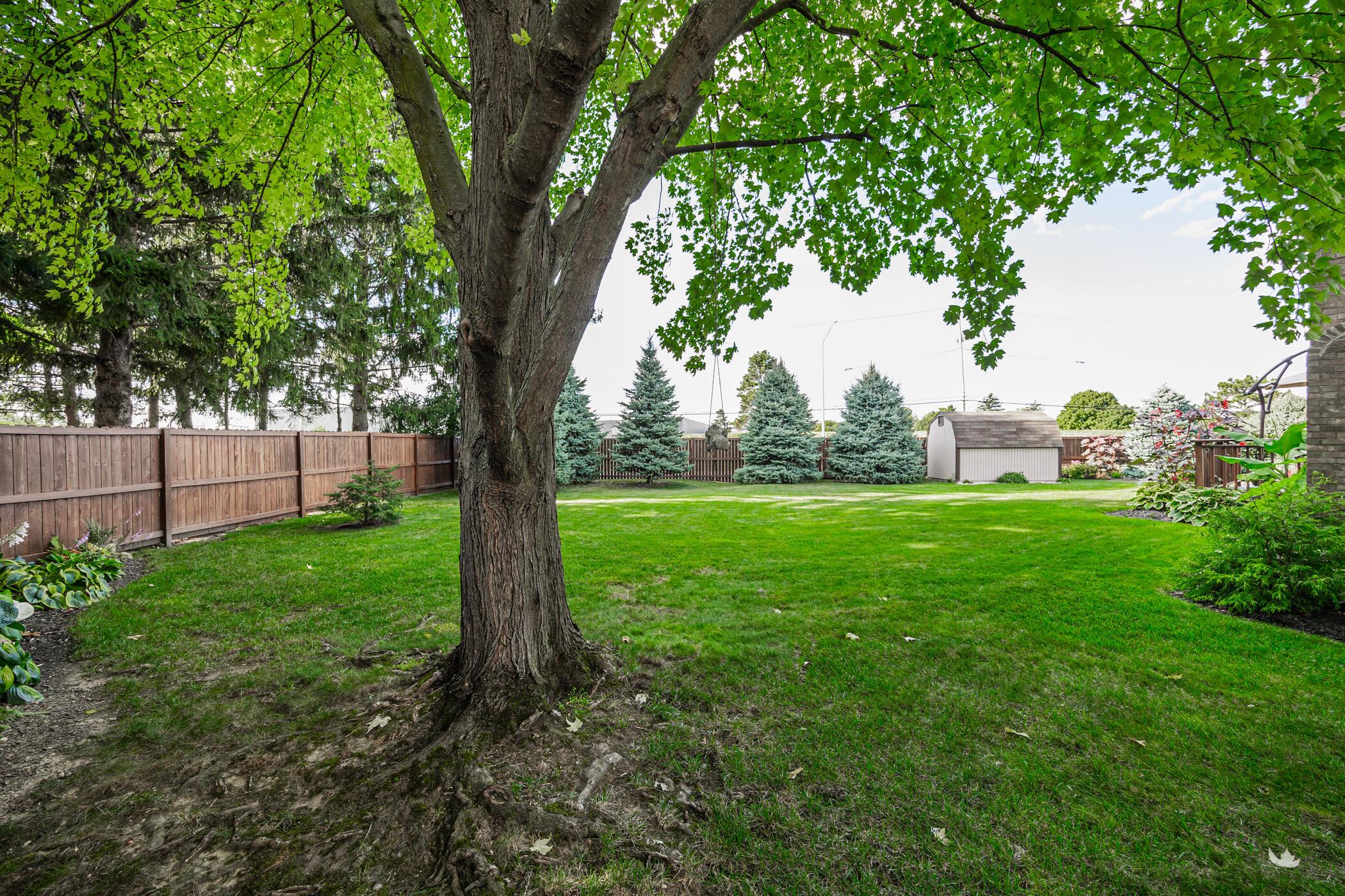 1573 Raspberry Court Columbus, OH 43204 - Photo 4 of 68 1573 Raspberry Ct 068