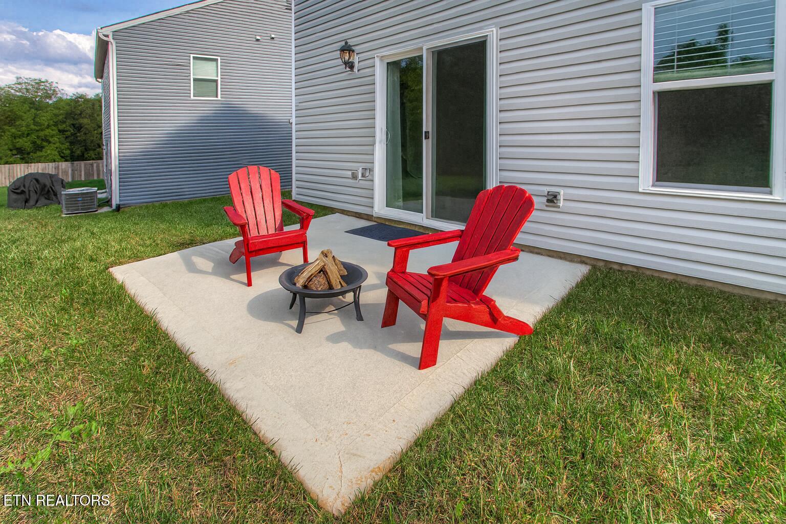 9320 River Cane Road Mascot, TN 37806 - Photo 15 of 39 Back Patio