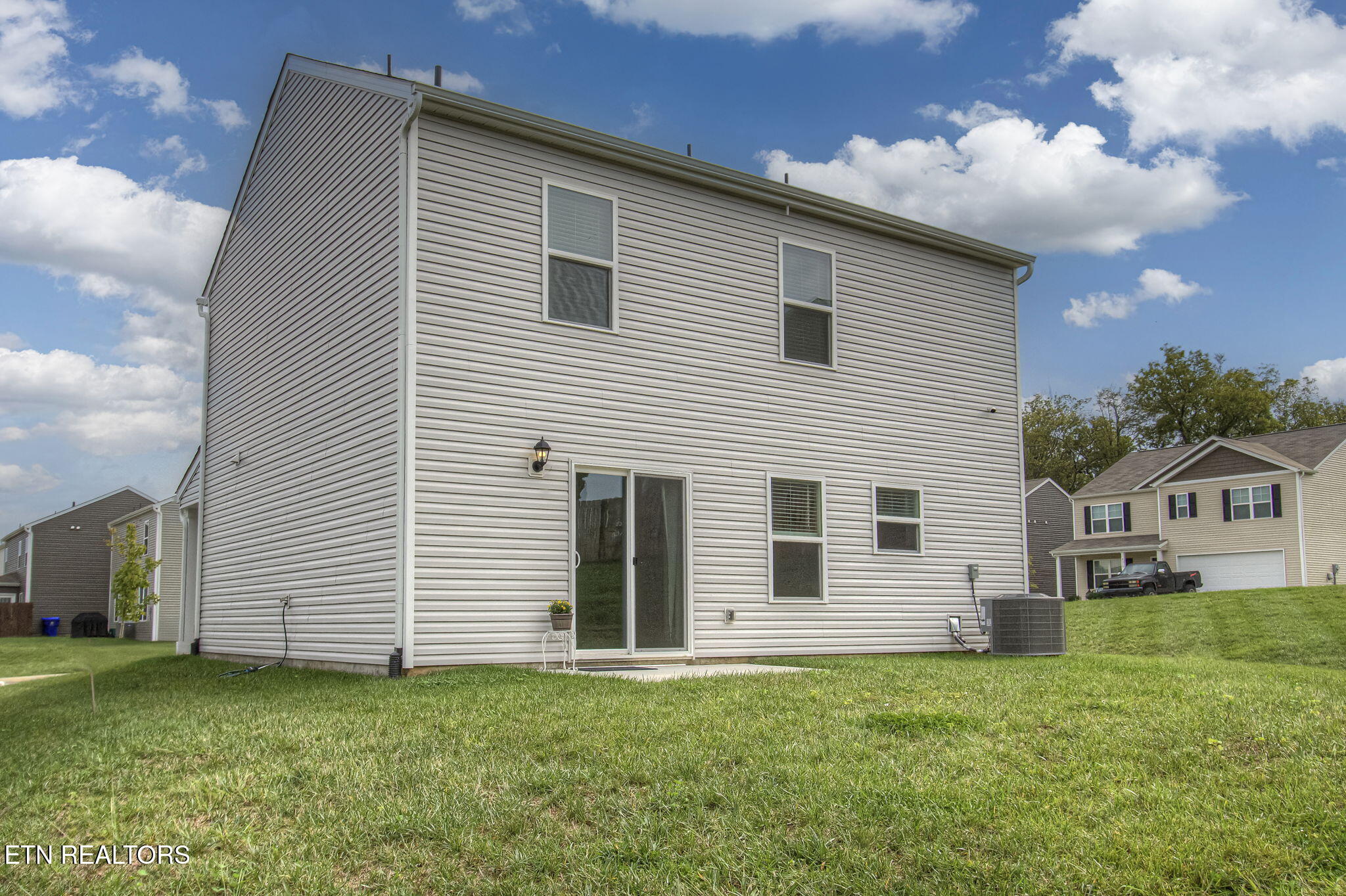 9320 River Cane Road Mascot, TN 37806 - Photo 30 of 39 Exterior