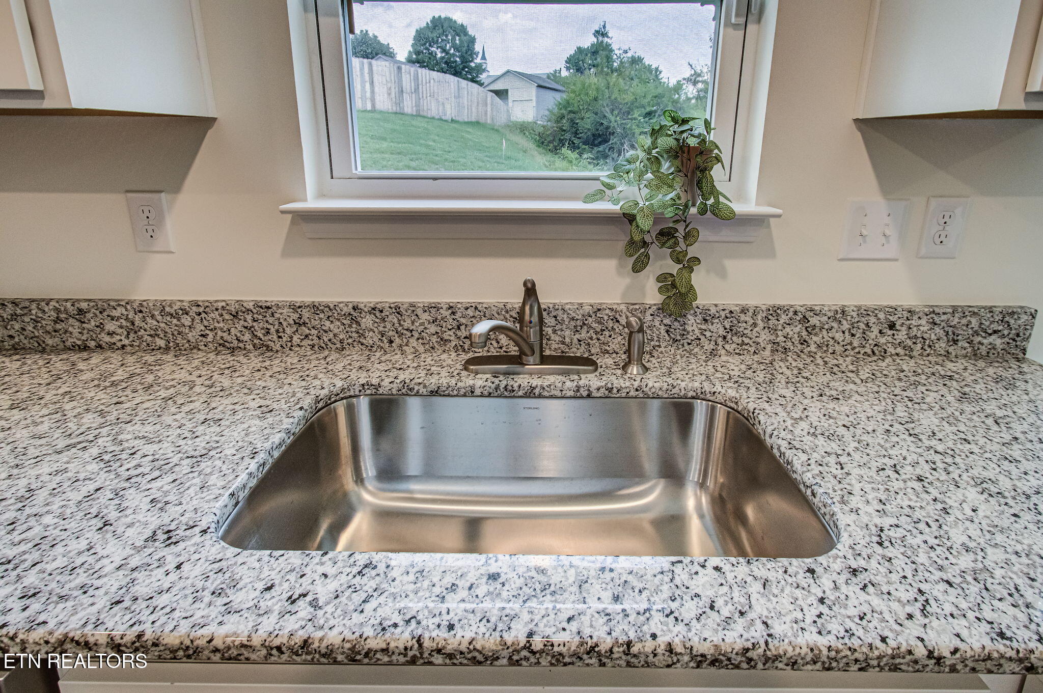 9320 River Cane Road Mascot, TN 37806 - Photo 33 of 39 Kitchen