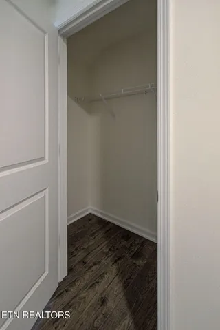 $293,500 | 9320 River Cane Road, Mascot, TN 37806