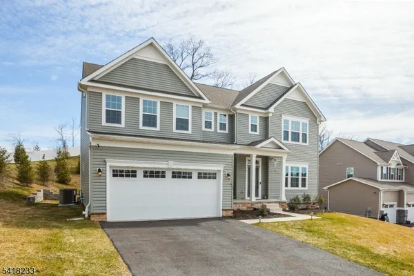 $975,000 | 7 Troy Lane, Landing, NJ 07850