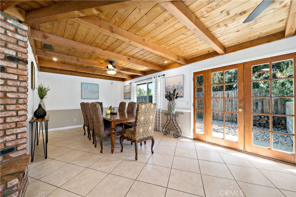 39980 Vía Fernando Temecula, CA 92592 - Photo 21 of 73 Dining Room
