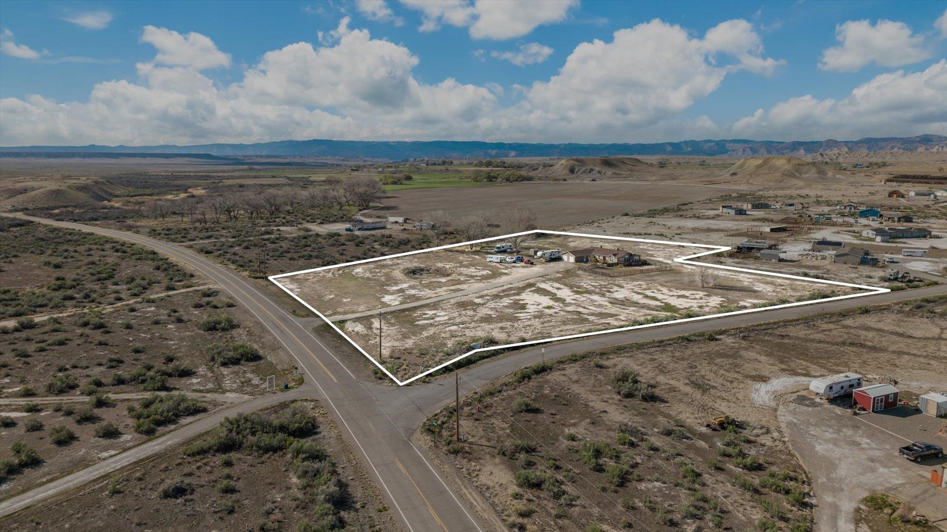 710 Old Highway Mack, CO 81525 - Photo 11 of 41