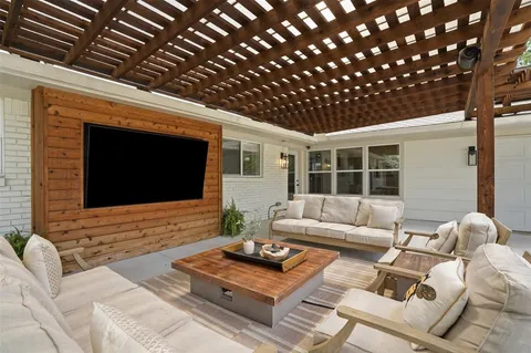 $650,000 | 3163 Sombrero Drive, Dallas, TX 75229