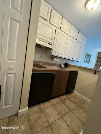 a close view of a stove