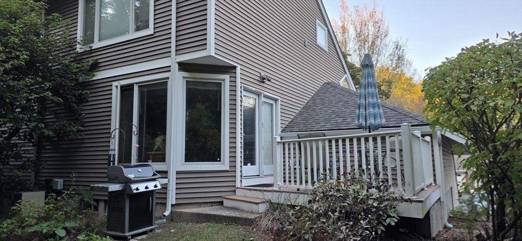 61 Southview Drive, Unit 61 Southwick, MA 01077 - Photo 12 of 28 a view of a house with a small garden