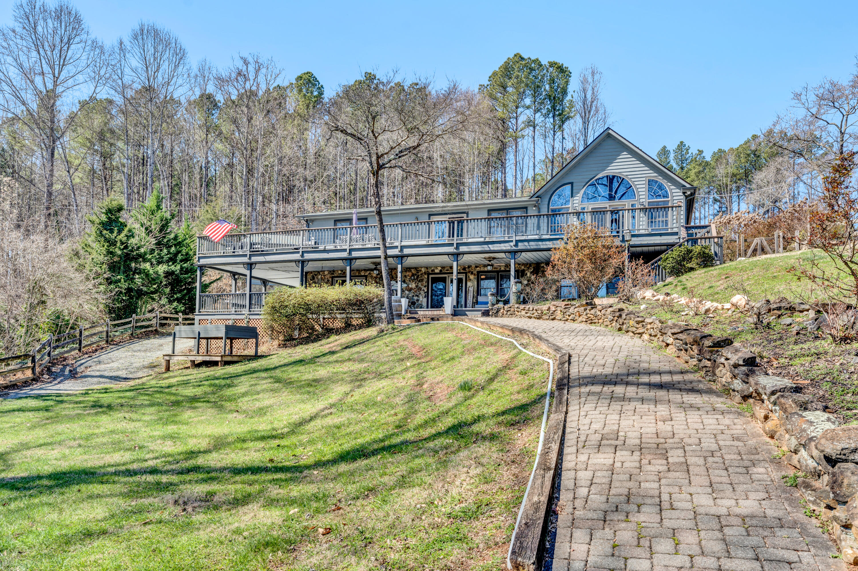 74 Star Lake Road Union Hall, VA 24176 - Photo 6 of 70 06-031220240120