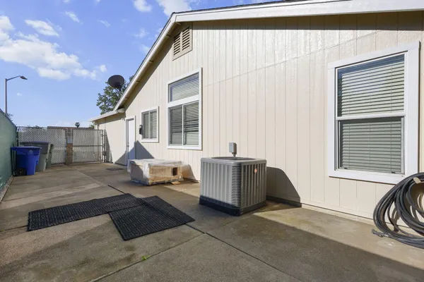 $409,000 | 1959 Alexis Court, Redding, CA 96002