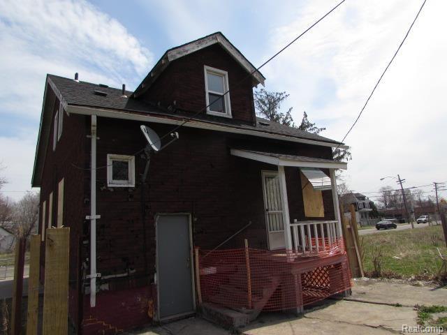 2557 Alter Road Detroit, MI 48215 - Photo 3 of 14 ron b_4-21-14 064.jpg