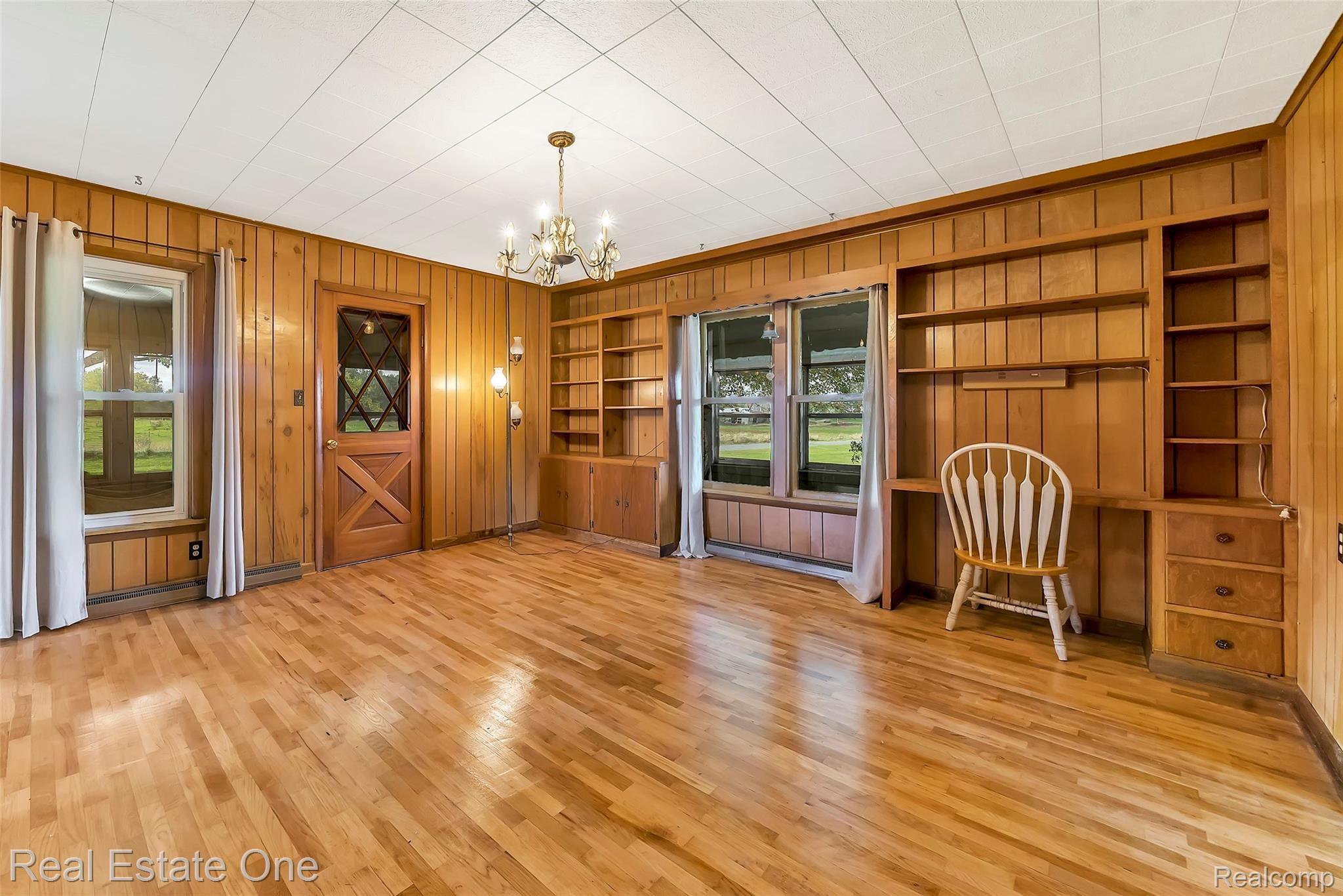 6116 South Morrice Road Perry, MI 48872 - Photo 5 of 33 6116-Morrice-Rd-WindowStill-Real-Estate-Photography-10.jpg