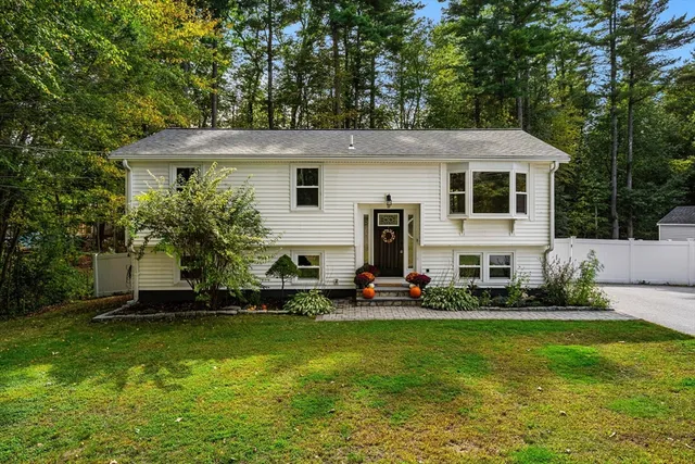 $600,000 | 73 Kimball Road, Amesbury, MA 01913