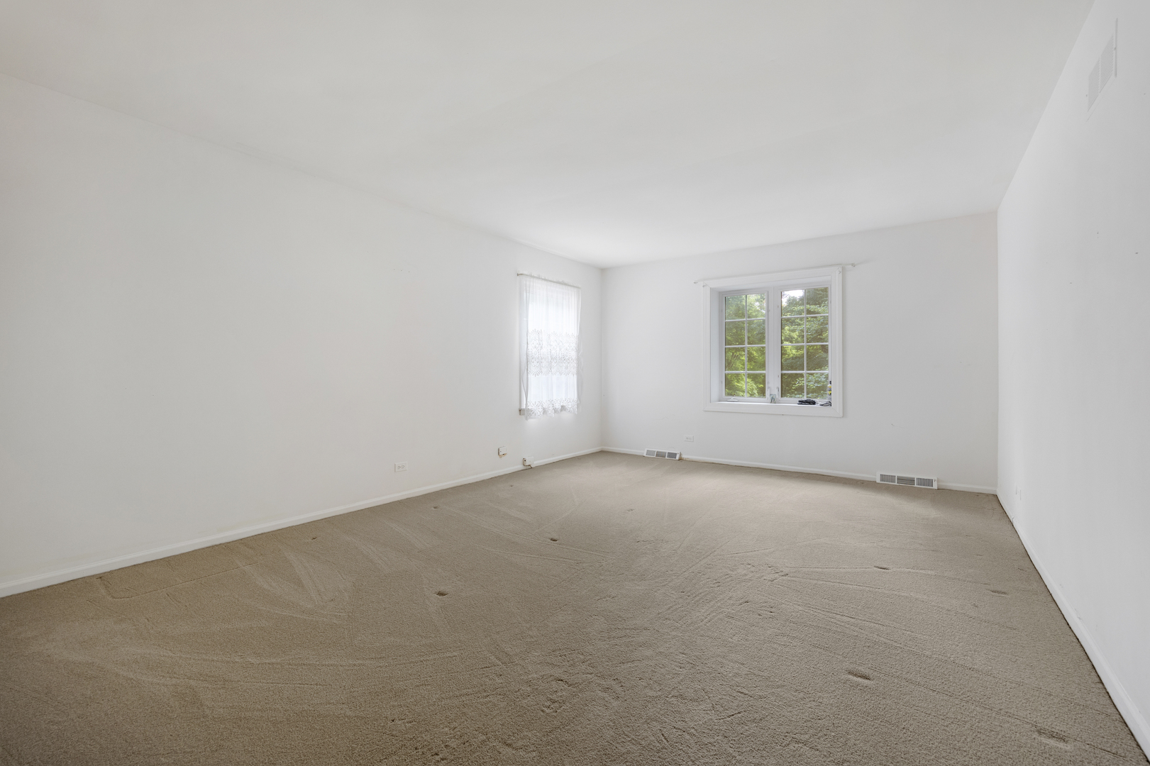 34-w398 Country Club Road Wayne, IL 60184 - Photo 19 of 38 Gallery Image 19