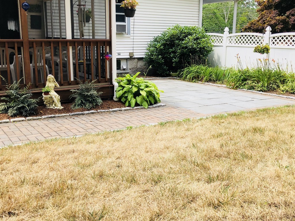 167 Reed Road Westport, MA 02790 - Photo 16 of 27