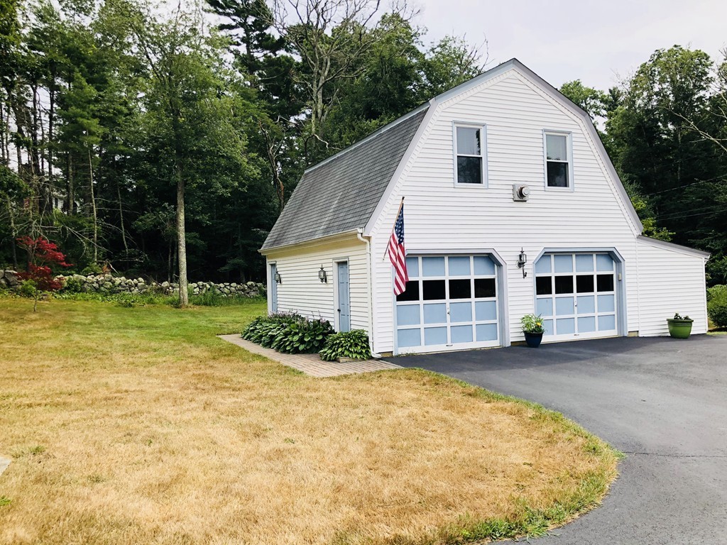 167 Reed Road Westport, MA 02790 - Photo 2 of 27