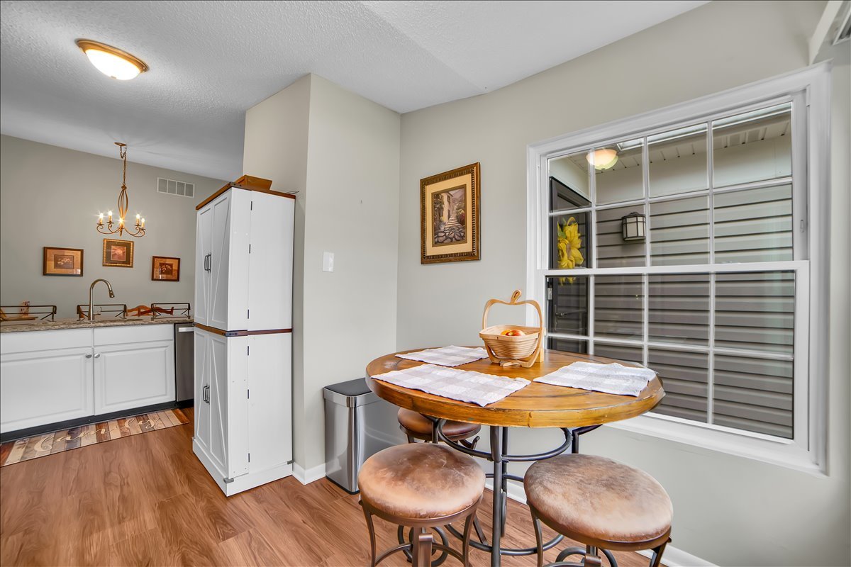 1846 Shetland Road Naperville, IL 60565 - Photo 13 of 35 Gallery Image 13
