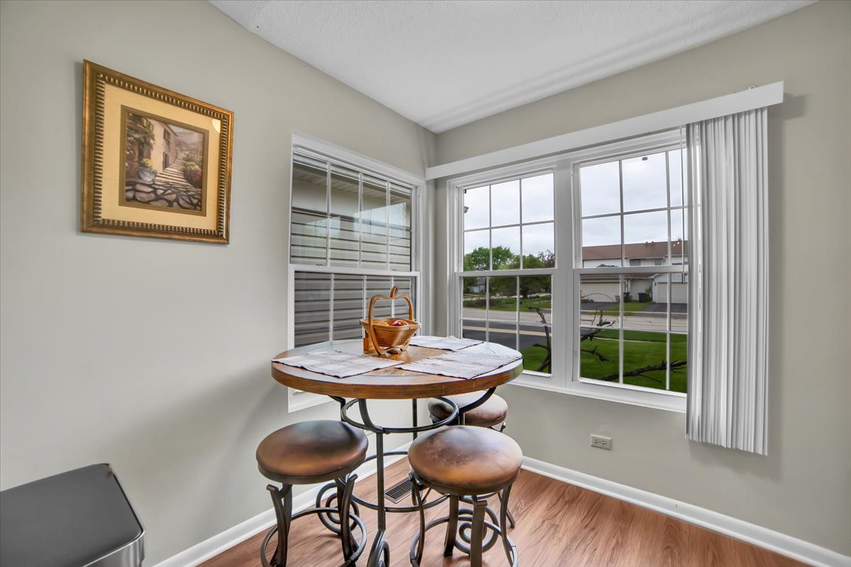 1846 Shetland Road Naperville, IL 60565 - Photo 15 of 35 Gallery Image 15