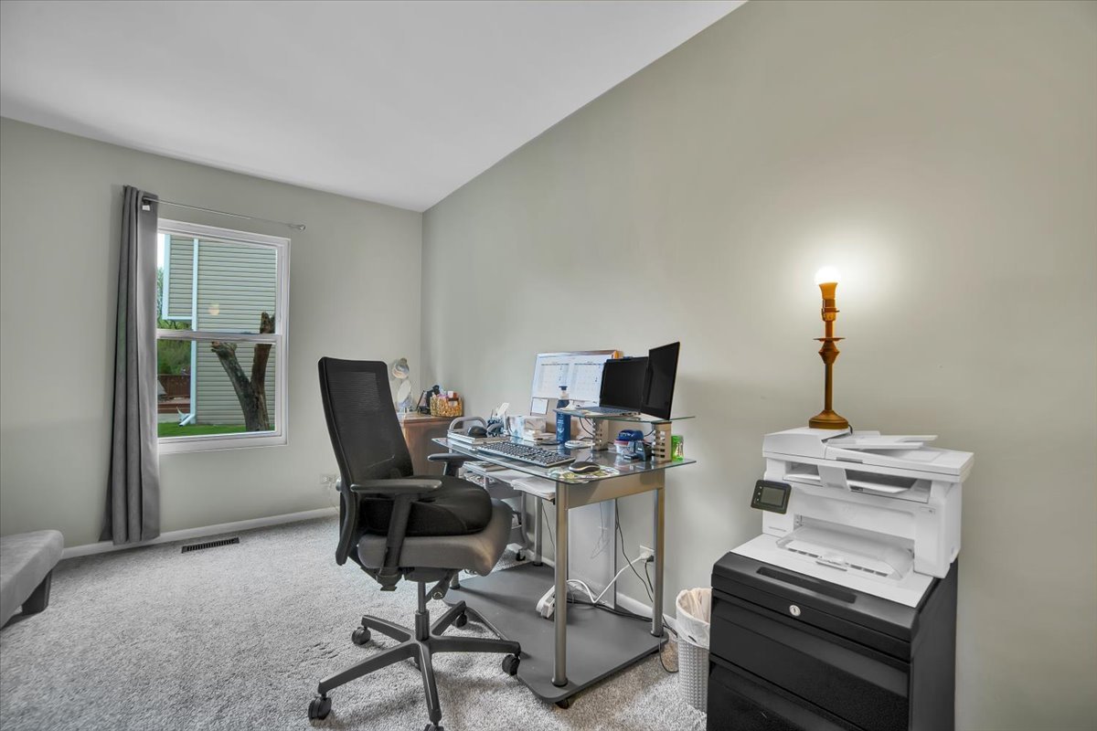 1846 Shetland Road Naperville, IL 60565 - Photo 18 of 35 Gallery Image 18