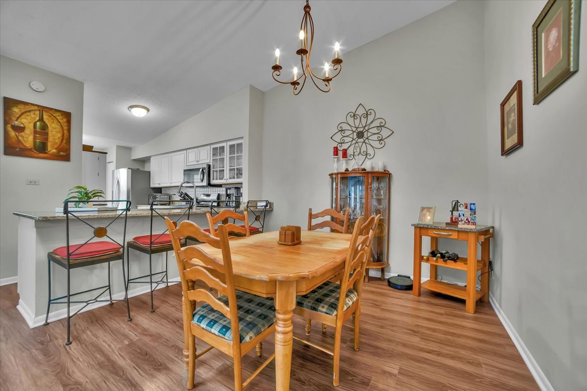 1846 Shetland Road Naperville, IL 60565 - Photo 8 of 35 Gallery Image 8