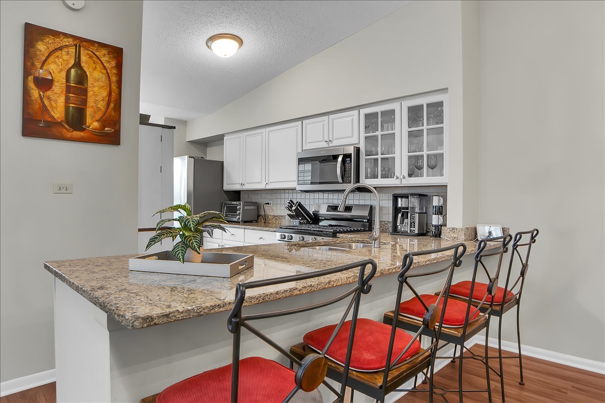 1846 Shetland Road Naperville, IL 60565 - Photo 10 of 35 Gallery Image 10