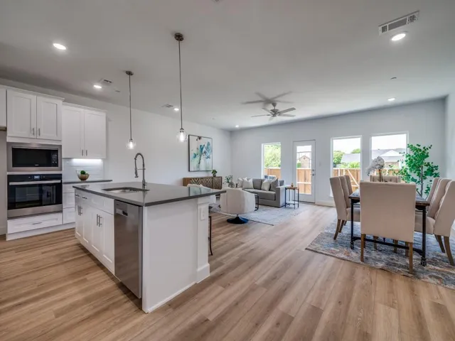 $440,000 | 5613 Woodlands Drive, The Colony, TX 75056