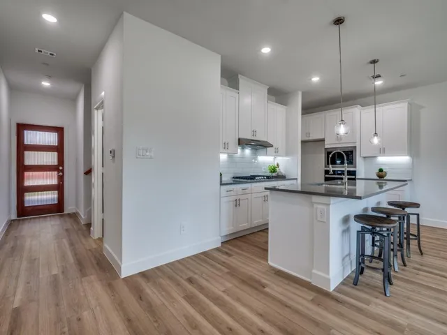 $440,000 | 5613 Woodlands Drive, The Colony, TX 75056