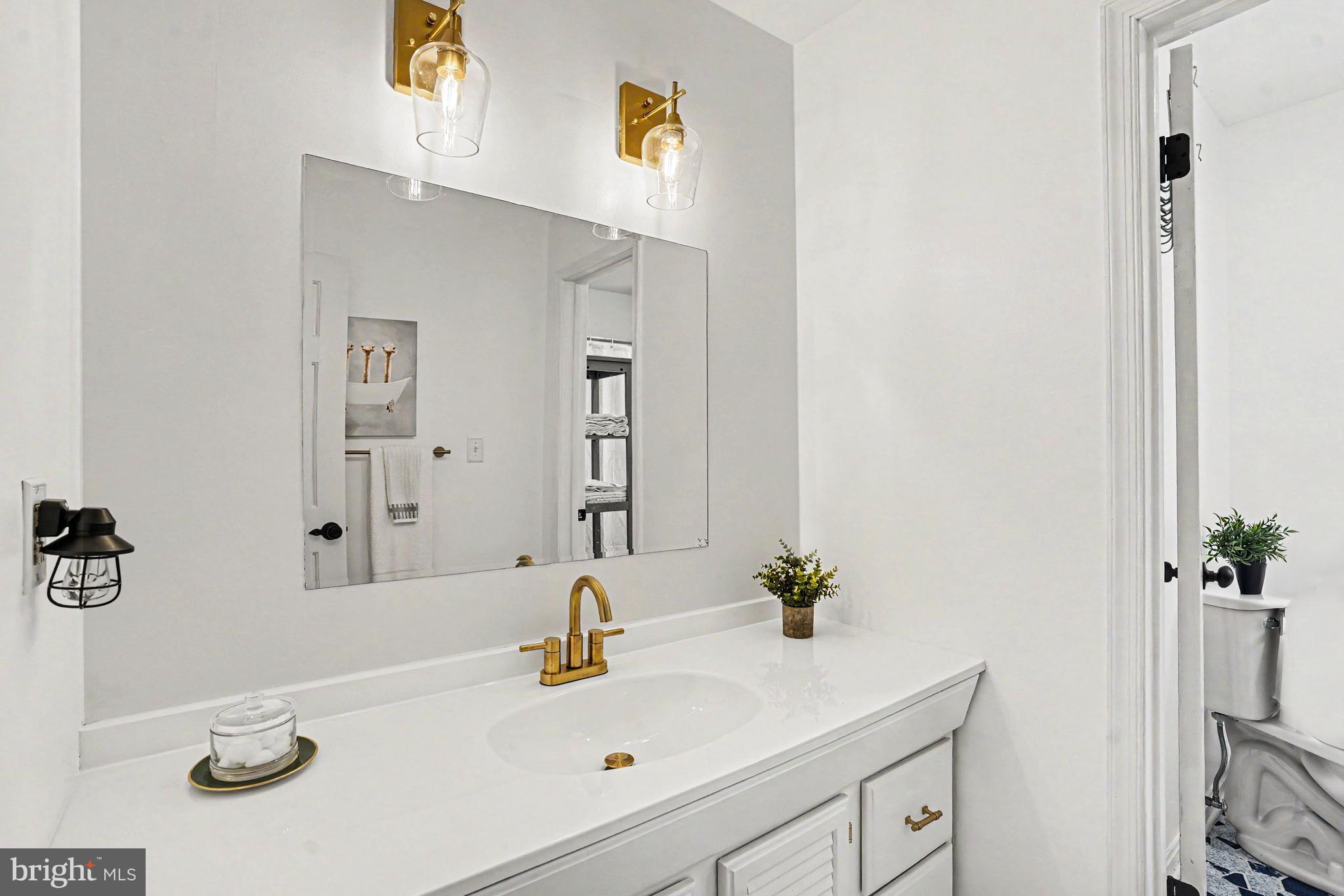 2333 Cox Road Jarrettsville, MD 21084 - Photo 25 of 39 Hall bath