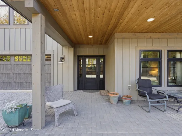 $1,600,000 | 85 Camas Drive, Priest River, ID 83856