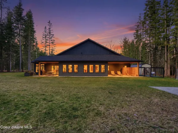 $1,600,000 | 85 Camas Drive, Priest River, ID 83856
