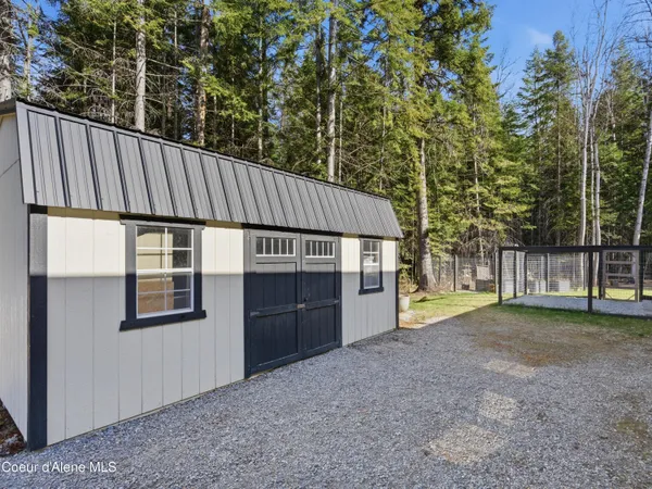 $1,600,000 | 85 Camas Drive, Priest River, ID 83856