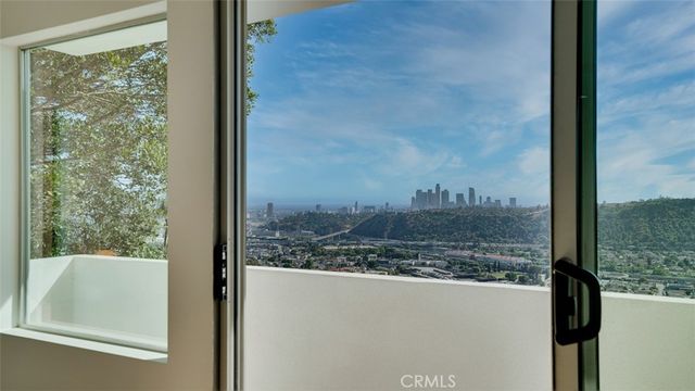 $2,799,000 | 854 West Avenue 37, Los Angeles, CA 90065