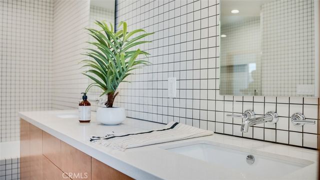 $2,799,000 | 854 West Avenue 37, Los Angeles, CA 90065