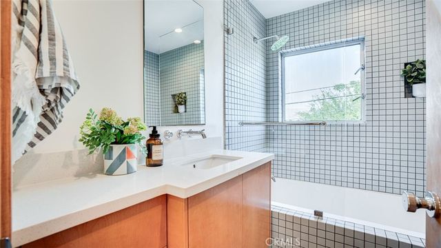 $2,799,000 | 854 West Avenue 37, Los Angeles, CA 90065