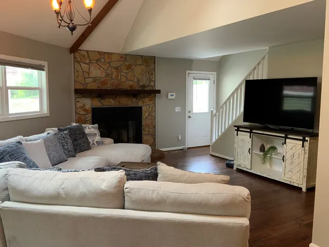 $399,000 | 426 Shenendoa Drive, Ellijay, GA 30540