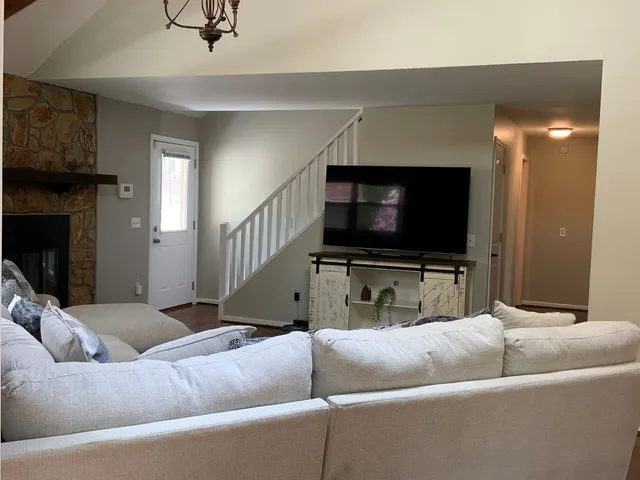 $399,000 | 426 Shenendoa Drive, Ellijay, GA 30540